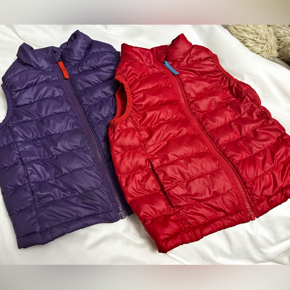 Primary puffer vest bundle, purple and red size 4-5